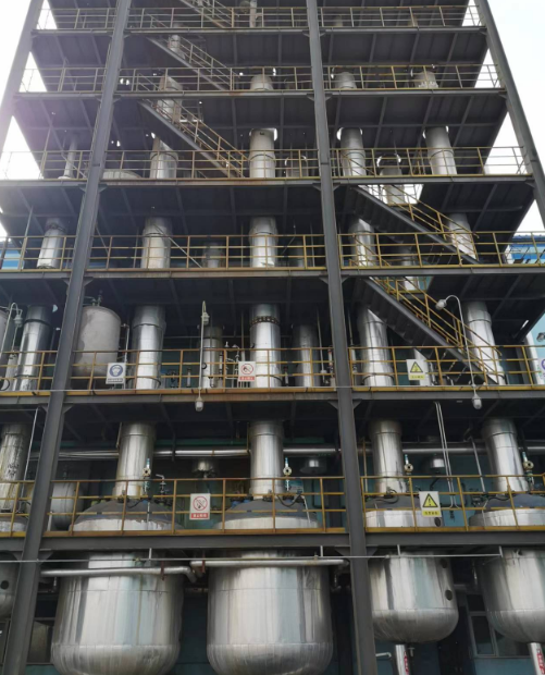 反應釜安裝完畢 投入使用